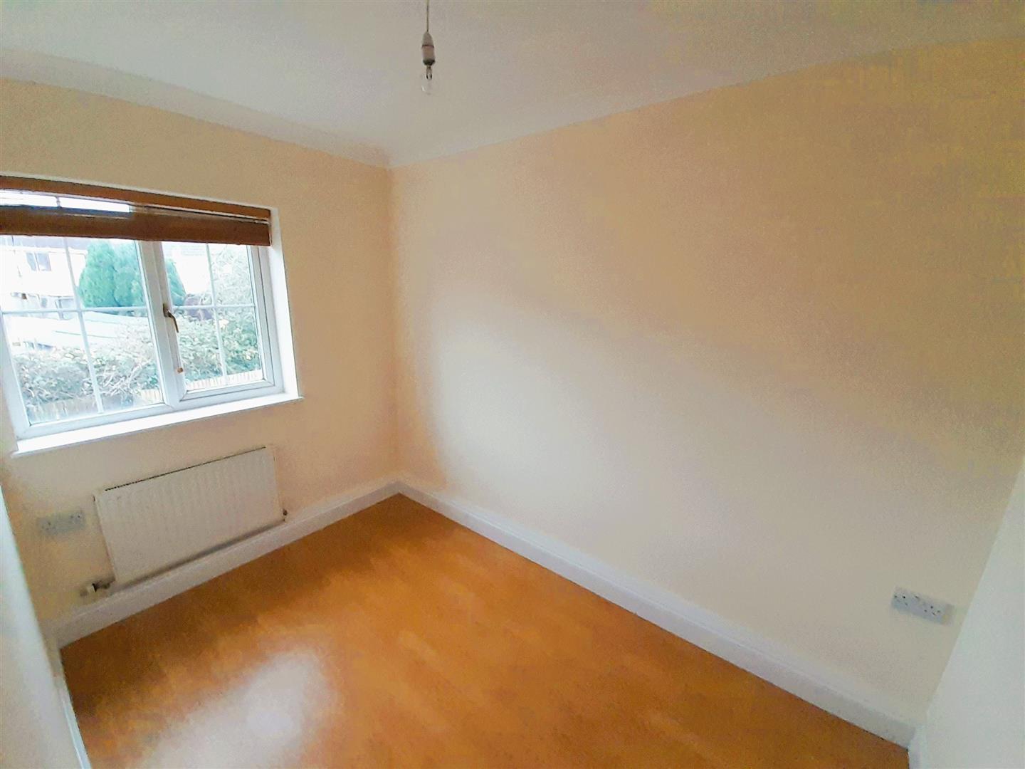 The Avenue, Llwynhendy, SA14 9DW